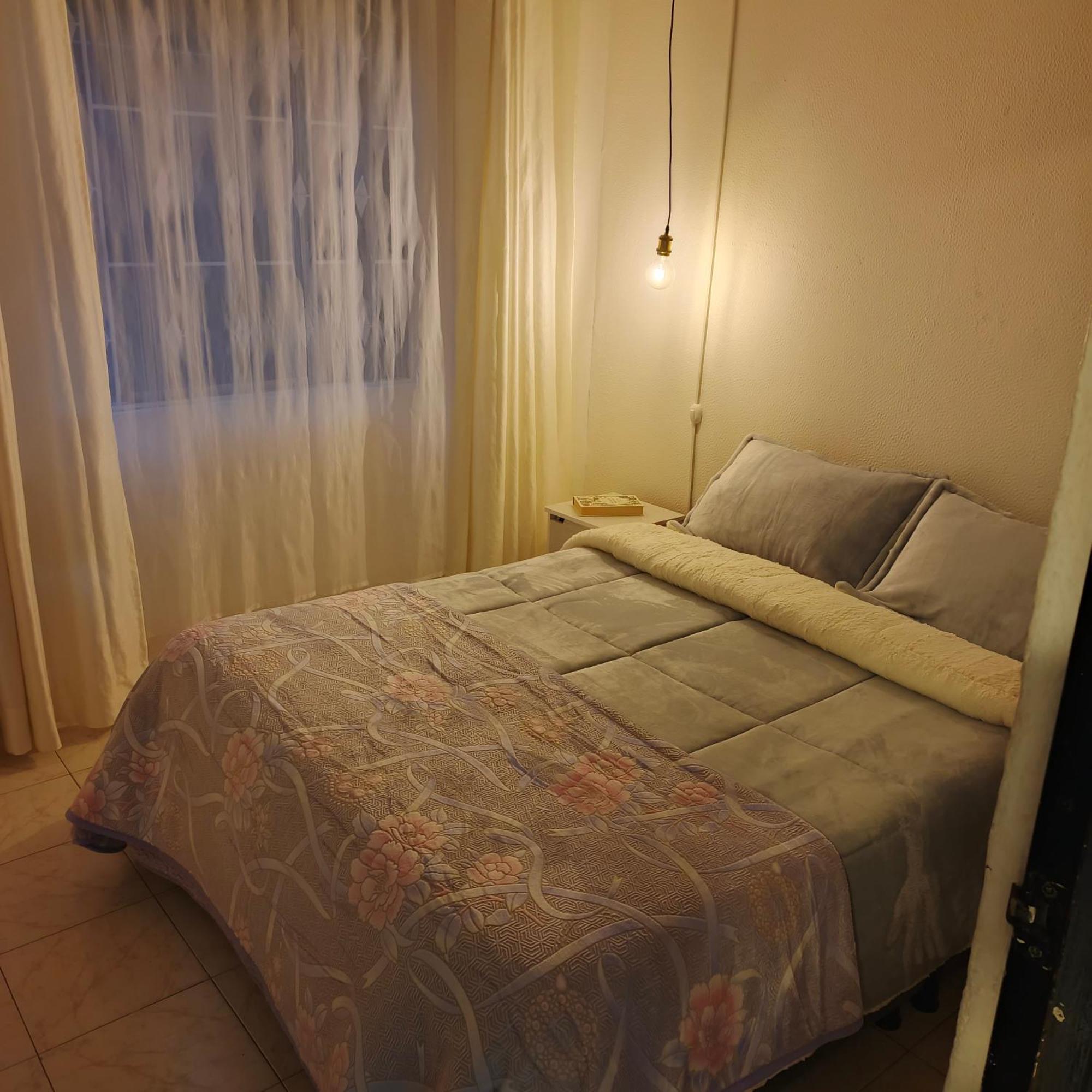 Encantador De 2 Habitaciones, Cerca Centro Bogota,